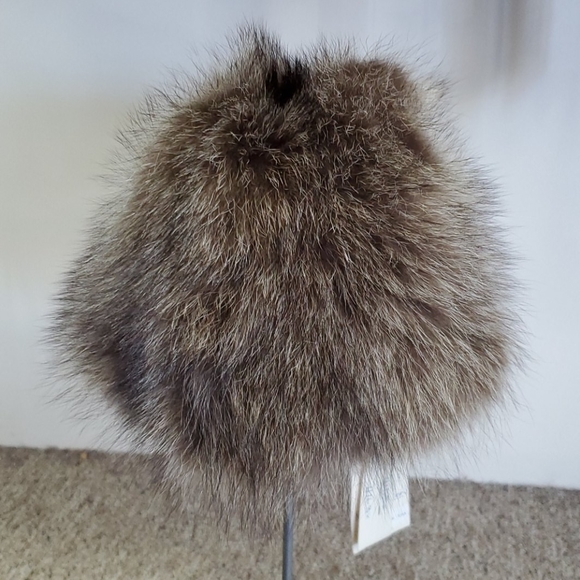 New Vintage Raccoon Fur Ambassador Hat - Picture 3 of 3